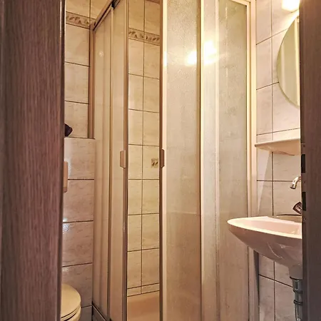 Apartamento Schwarzenegg By Interhome